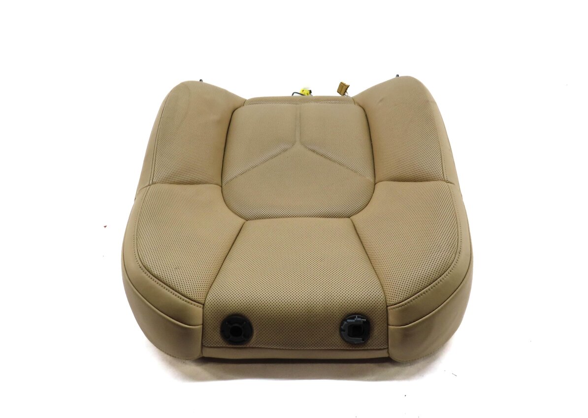 Thumbnail 3: 2013 PORSCHE CAYENNE (958) PASSENGER UPPER TOP HEATED SEAT CUSHION (LUXOR BEIGE)