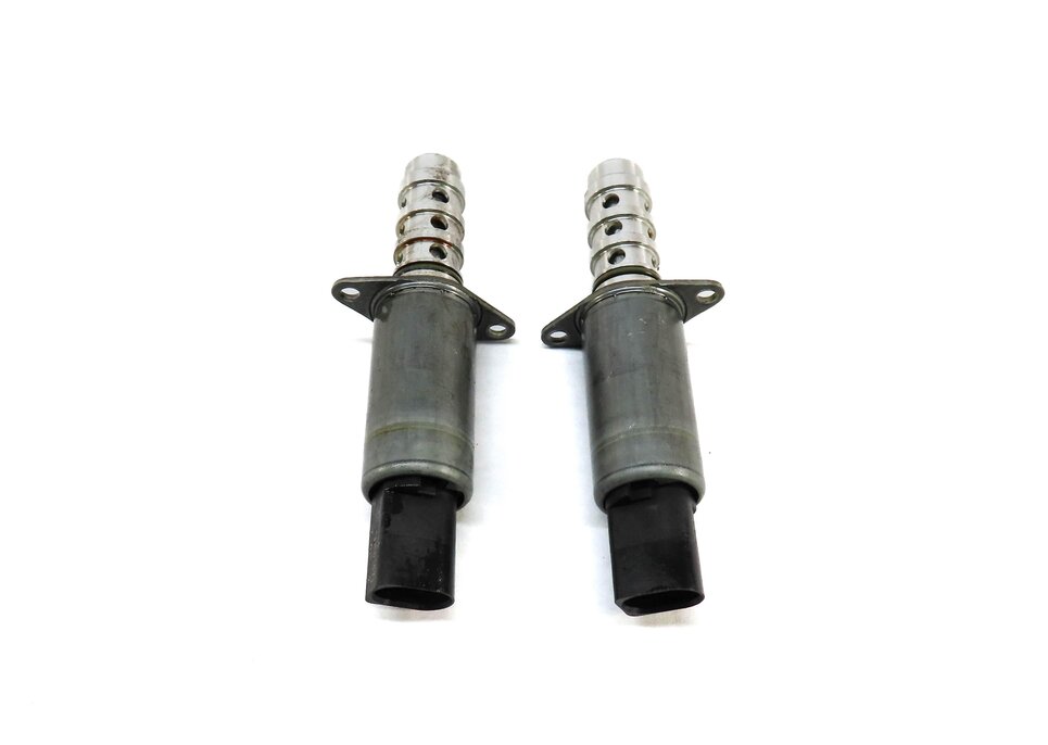 Thumbnail 2: 2013 PORSCHE CAYENNE (958) 3.6L M55 ENGINE VVT TIMING SOLENOID SET-2