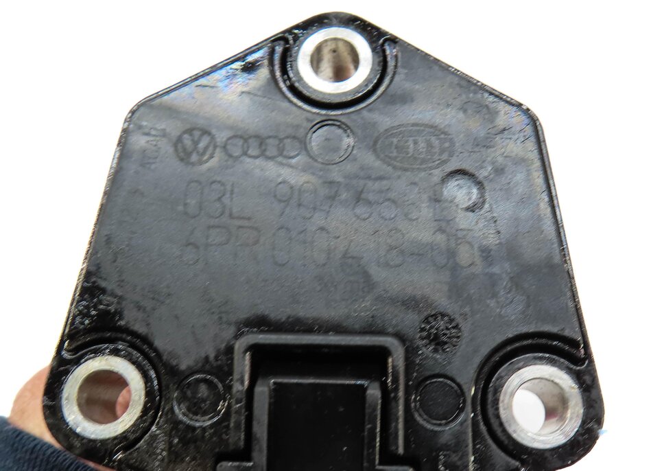 Thumbnail 4: 2013 PORSCHE CAYENNE (958) 3.6L M55 ENGINE OIL LEVEL SENSOR SENDER
