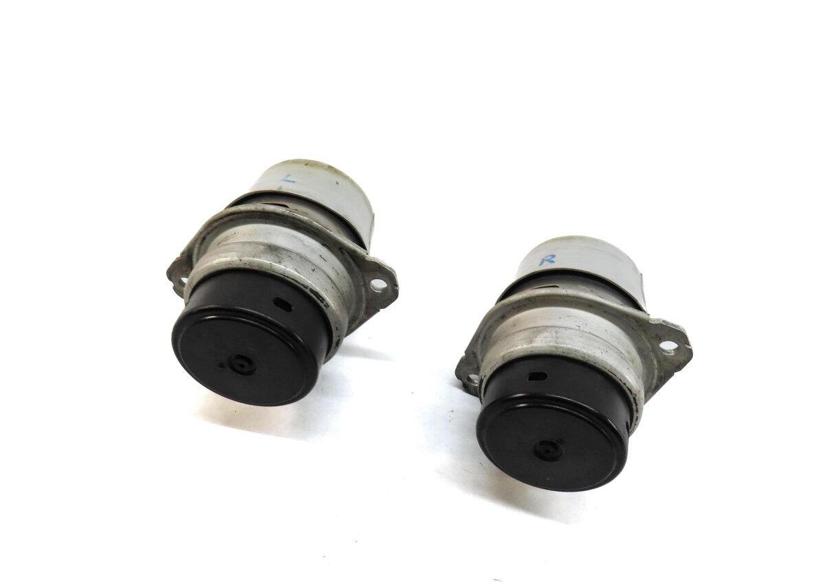 2013 PORSCHE CAYENNE (958) 3.6L M55 ENGINE LEFT & RIGHT MOTOR MOUNT SET-2