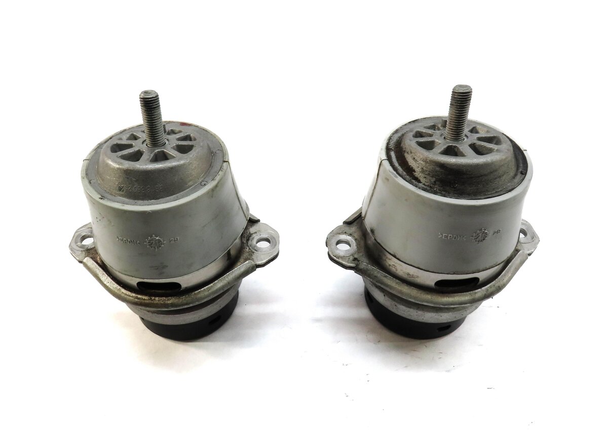 Thumbnail 4: 2013 PORSCHE CAYENNE (958) 3.6L M55 ENGINE LEFT & RIGHT MOTOR MOUNT SET-2