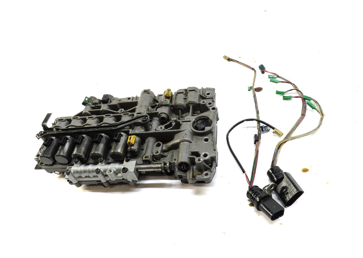 Thumbnail 2: 2011-2018 PORSCHE CAYENNE (958) 3.6L ENGINE A/T AUTOMATIC TRANSMISION VALVE BODY