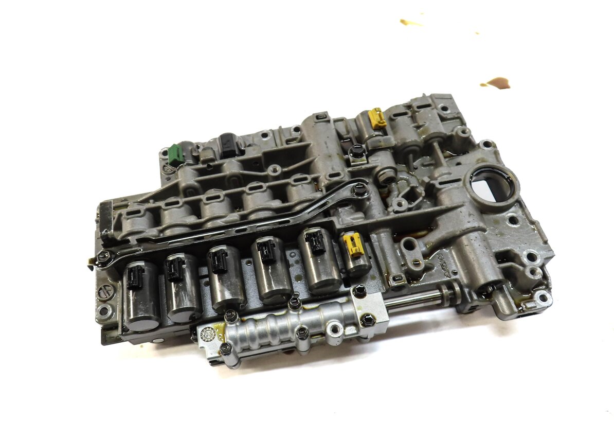 Thumbnail 4: 2011-2018 PORSCHE CAYENNE (958) 3.6L ENGINE A/T AUTOMATIC TRANSMISION VALVE BODY