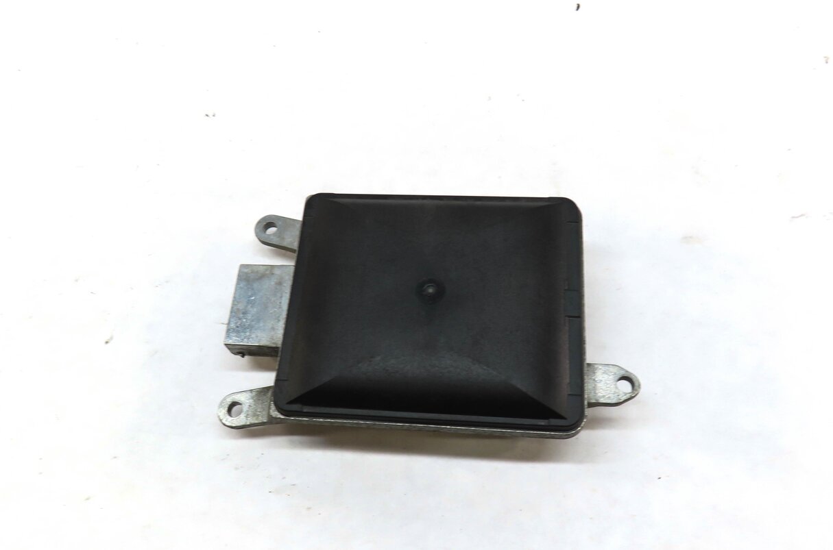 Thumbnail 2: 2013-2020 AUDI Q7 (4L 4M) RIGHT REAR LANE DEPARTURE BLIND SPOT MODULE (MASTER)
