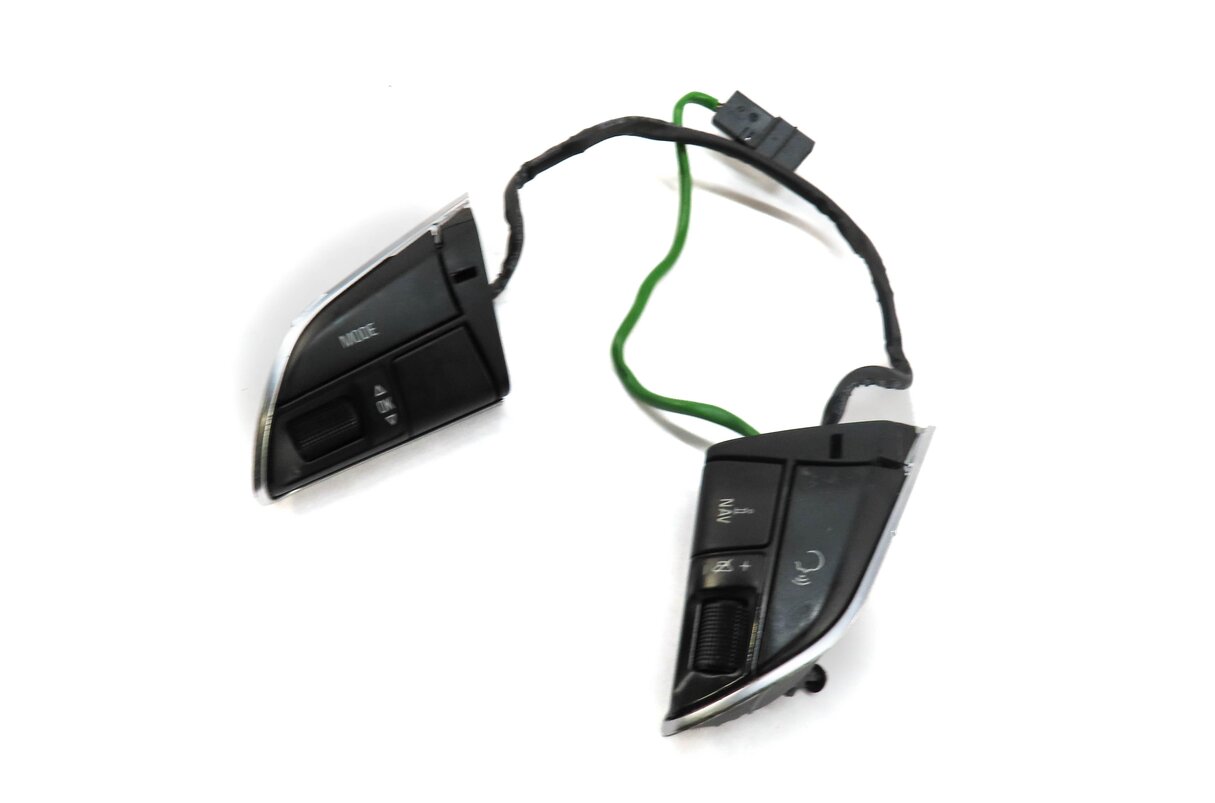 2013 AUDI Q7 (4L) LEFT & RIGHT STEERING WHEEL MULTIFUNCTION SWITCH SET OF 2