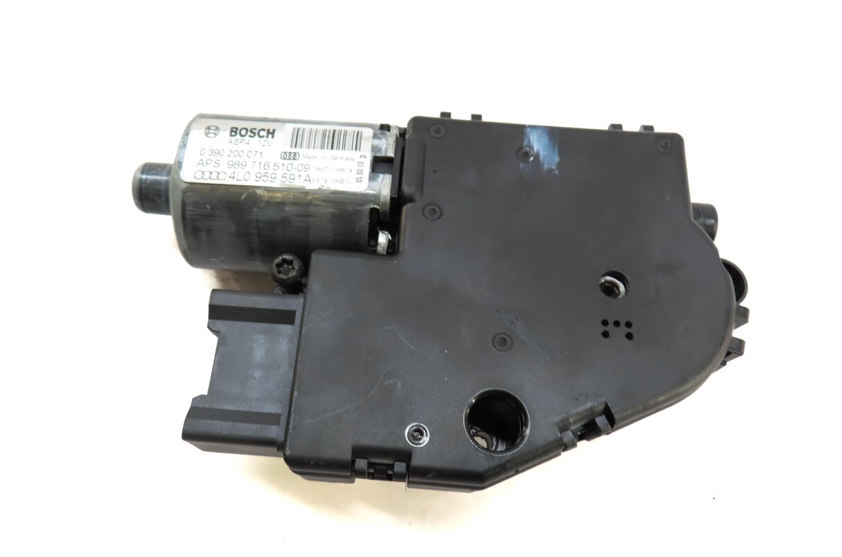 Thumbnail 4: 2007-2014 AUDI Q7 (4L) SUNROOF MOTOR SUN ROOF SUNSHADE SHADE WINDOW MOTOR
