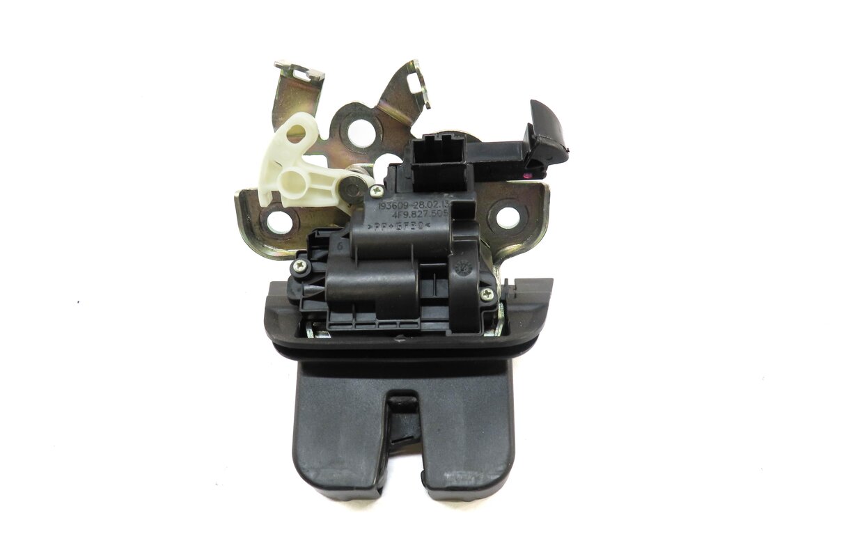 Thumbnail 4: 2013 AUDI Q7 (4L) REAR HATCH TRUNK LOCK LATCH ACTUATOR 4F9827505