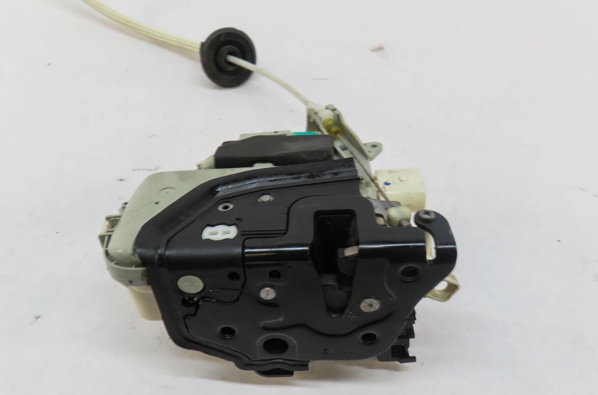 Thumbnail 5: 10-19 AUDI PORSCHE A4 S4 A5 S5 A6 Q3 Q5 Q7 TT 911 B8 8K 8T LEFT FRONT DOOR LATCH