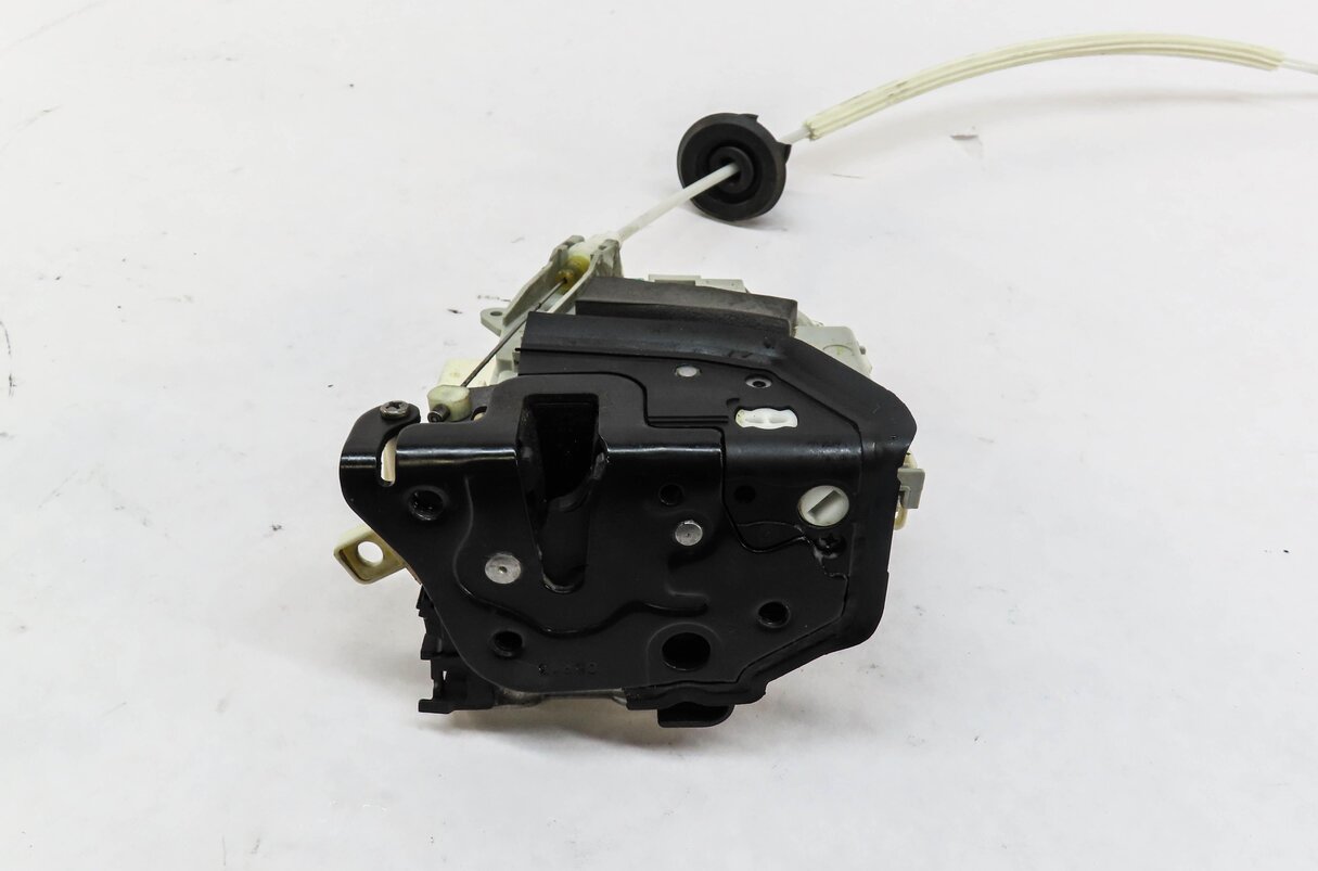Thumbnail 5: 2010-2019 AUDI / PORSCHE A4 S4 A5 S5 A6 Q3 Q5 Q7 TT 911 - RIGHT FRONT DOOR LATCH