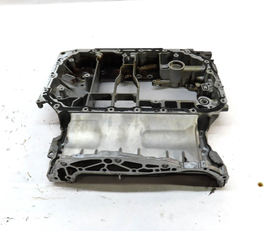 Thumbnail 5: 2013 AUDI Q7 (4L) 3.0L ENGINE (CTWB) UPPER ENGINE OIL PAN 063103603