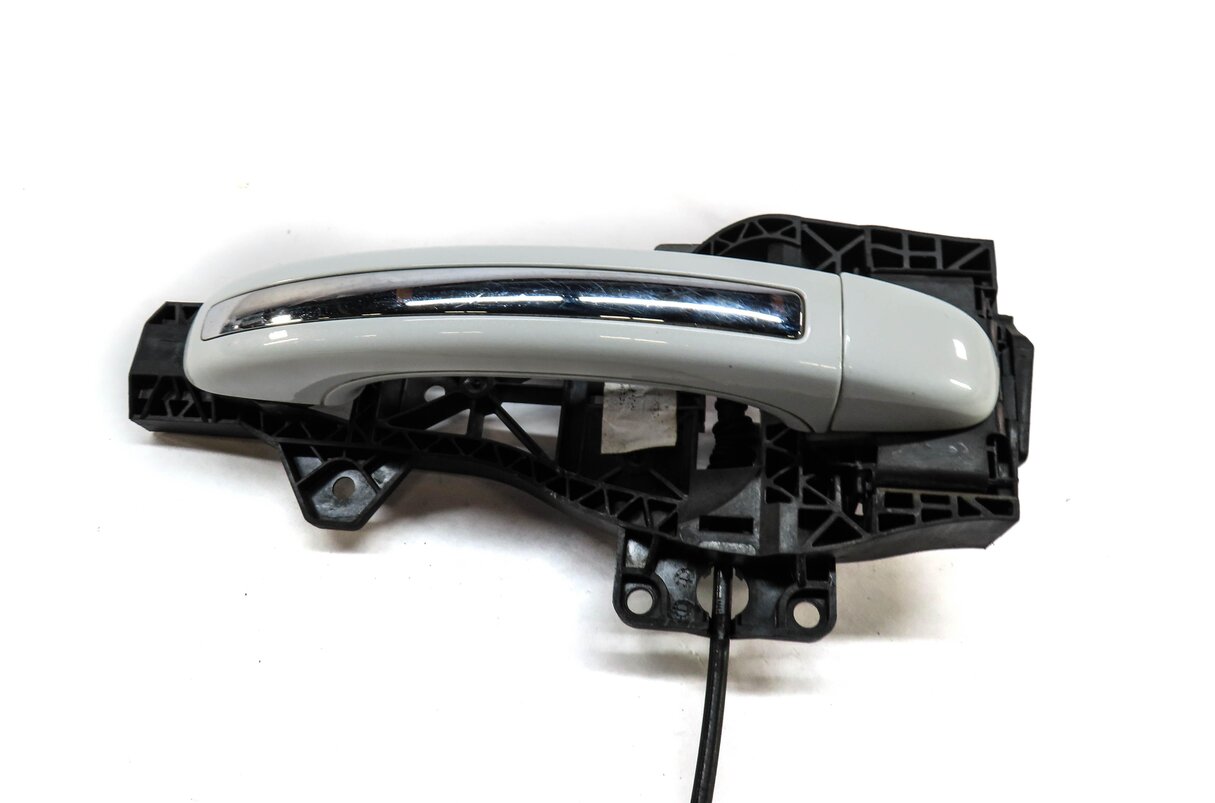 Thumbnail 3: 2007-2015 AUDI Q7 (4L) LEFT SIDE REAR EXTERIOR DOOR HANDLE (WHITE)