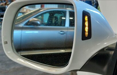 Thumbnail 3: 2013-2015 AUDI Q7 (4L) LEFT DRIVER P-FOLD BLIND SPOT DOOR MIRROR (WHITE)