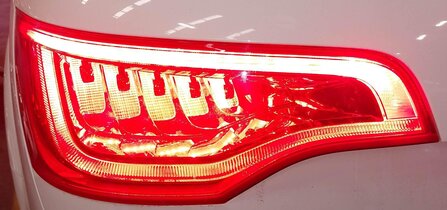 Thumbnail 2: 2010-2015 AUDI Q7 (4L) LEFT DRIVER REAR TAILLIGHT BRAKE LIGHT LAMP (LED)