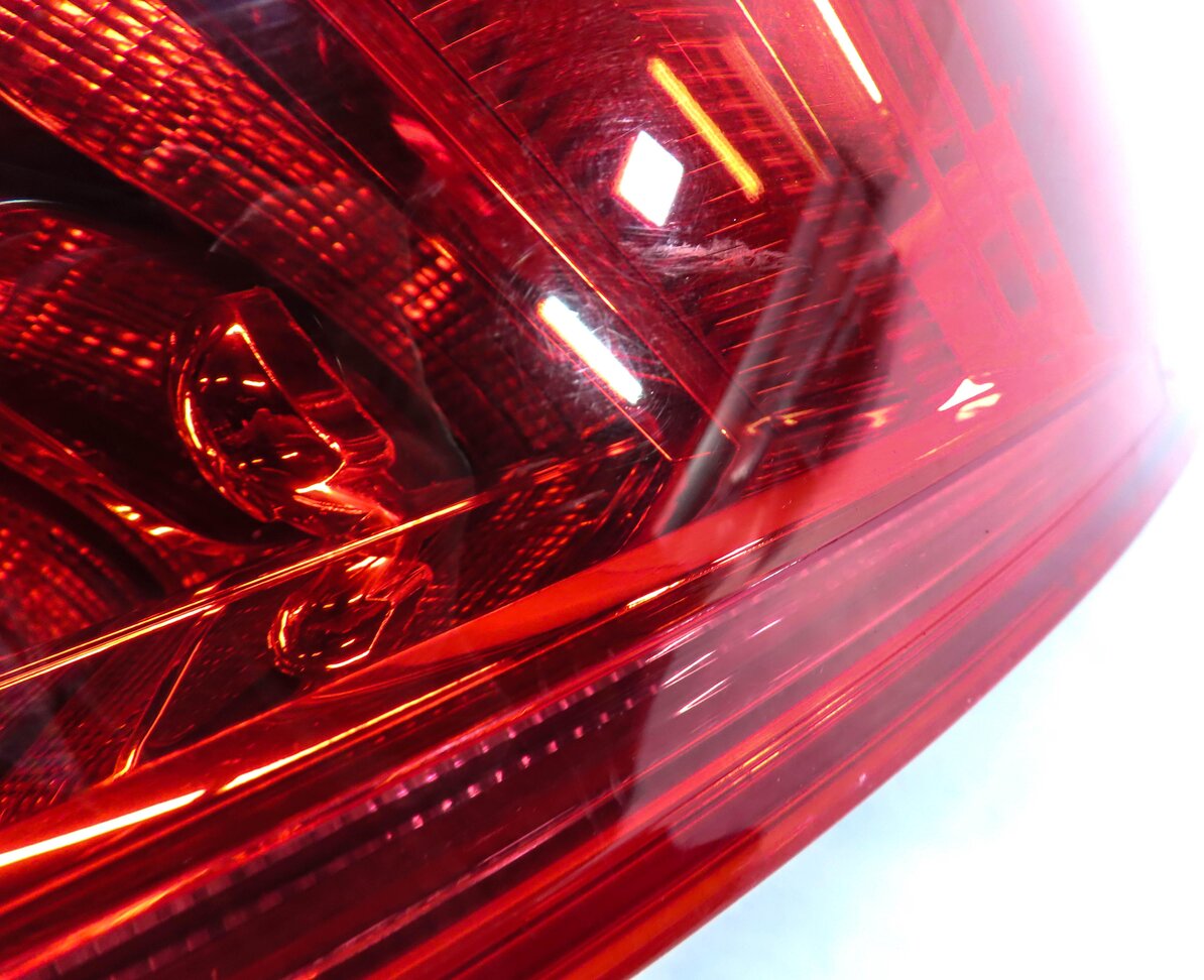 Thumbnail 7: 2010-2015 AUDI Q7 (4L) LEFT DRIVER REAR TAILLIGHT BRAKE LIGHT LAMP (LED)
