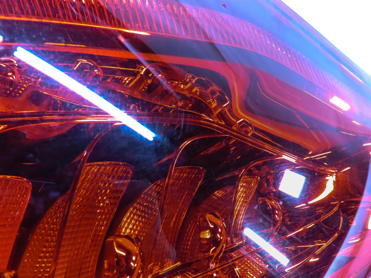 Thumbnail 7: 2010-2015 AUDI Q7 (4L) RIGHT PASSENGER REAR TAILLIGHT BRAKE LIGHT LAMP (LED)