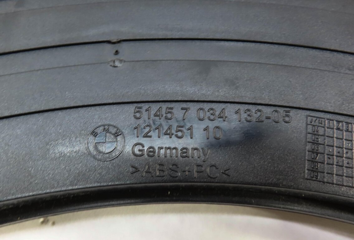 Thumbnail 6: 2008 BMW 535i (E60) FRONT LEFT DRIVER POP OUT DASH CUP HOLDER (BLACK)