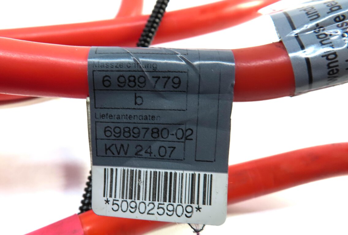 Thumbnail 4: 2008 BMW 535i (E60) POSITIVE BATTERY CABLE w/ TERMINAL (CUT END) 9127768