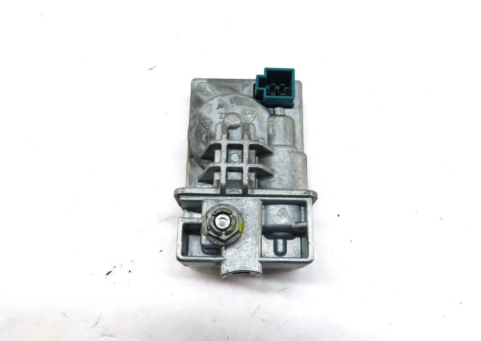 Thumbnail 2: 2014 MERCEDES C250 (W204) STEERING COLUMN LOCK CONTROL MODULE 2045458132