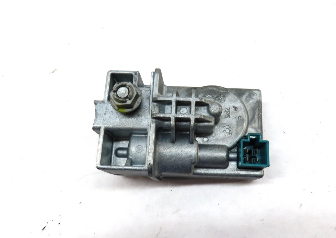 Thumbnail 3: 2014 MERCEDES C250 (W204) STEERING COLUMN LOCK CONTROL MODULE 2045458132