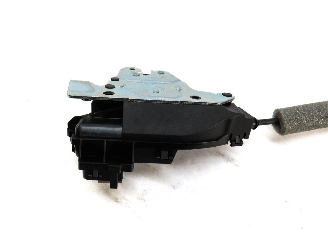 Thumbnail 3: 2014 MERCEDES C250 (W204) TRUNK LOCK LATCH ACTUATOR w/ CABLE 2047500185