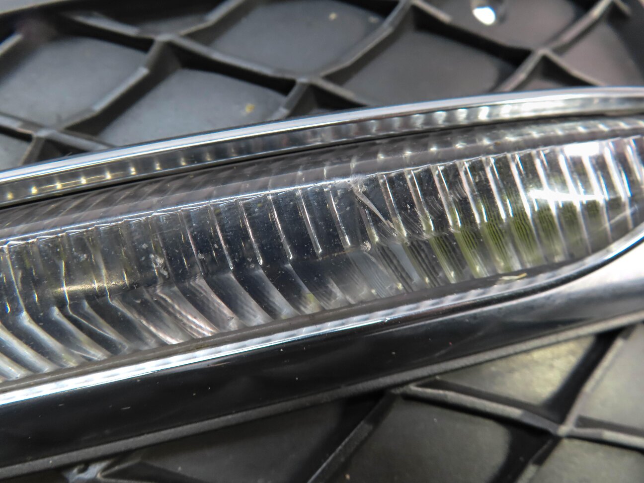 Thumbnail 8: 2012-2015 MERCEDES C250 C350 E350 E550 SLK250 SLK350 - RIGHT LED FOGLIGHT LAMP
