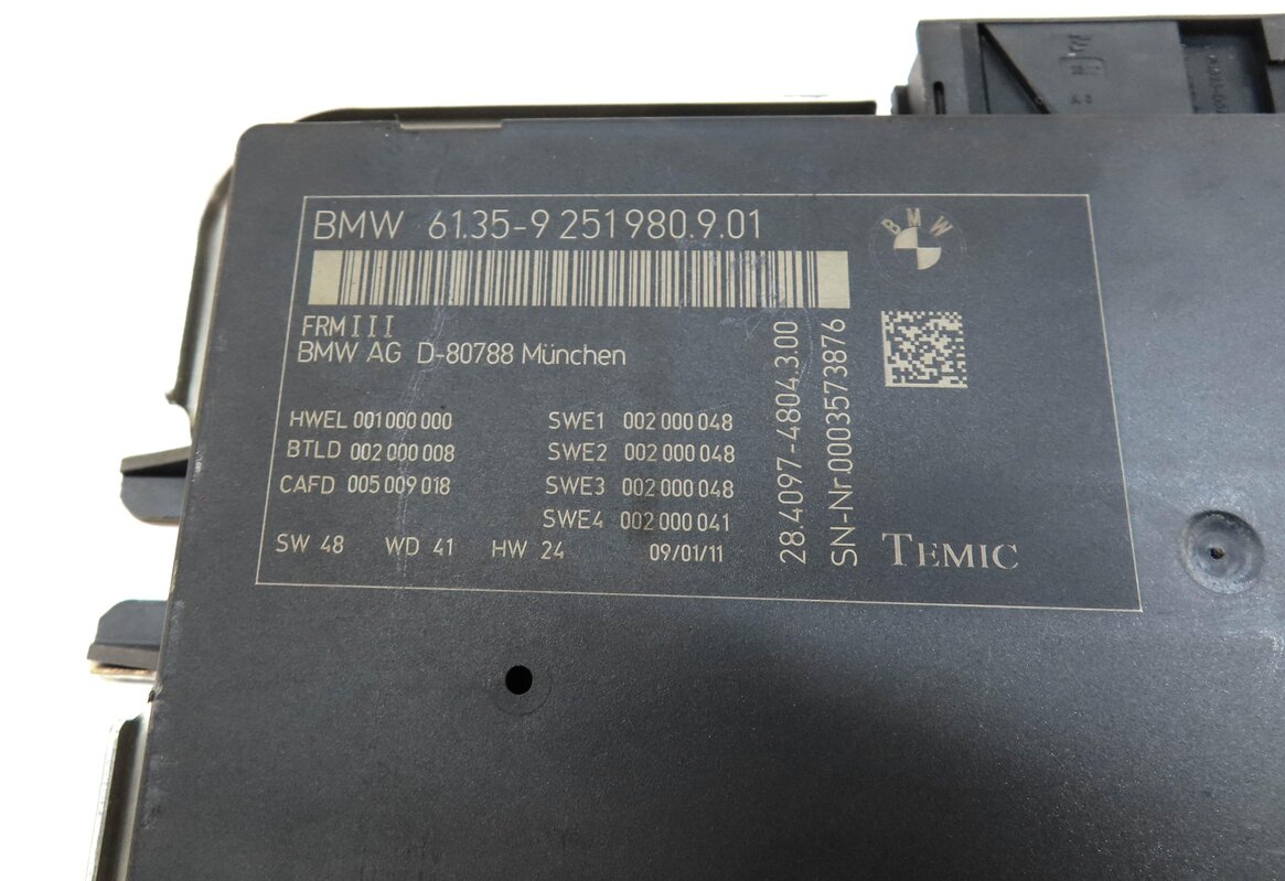 Thumbnail 4: 10-17 BMW 5 6 7 M5 X3 X4 (F06 F10 F12 F25 F26) FRM III BODY LIGHT CONTROL MODULE