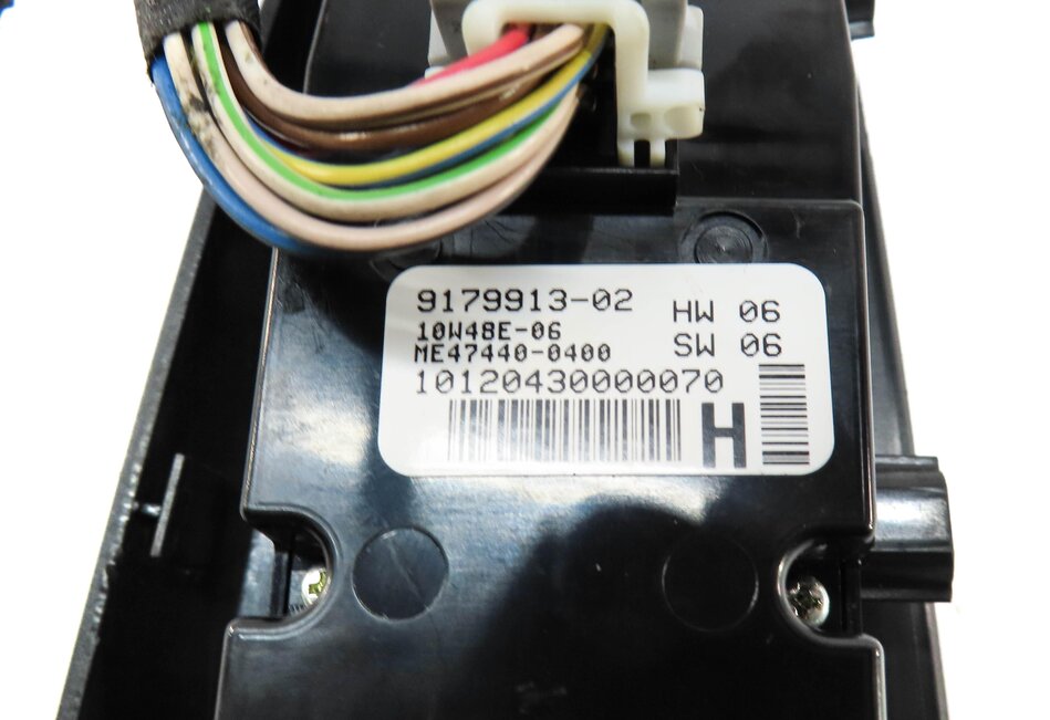Thumbnail 5: 2010-2019 BMW 5 / 6 / GT / X3 (F07 F10 F12 F25) LEFT DRIVER P-FOLD WINDOW SWITCH