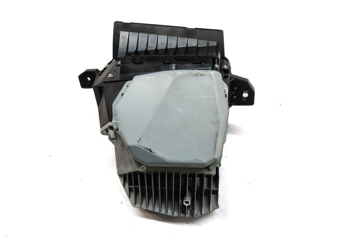 Thumbnail 6: 2011 BMW X3 (F25) FRONT LEFT INFORMATION INFO HEADS UP HEADSUP DISPLAY PROJECTOR