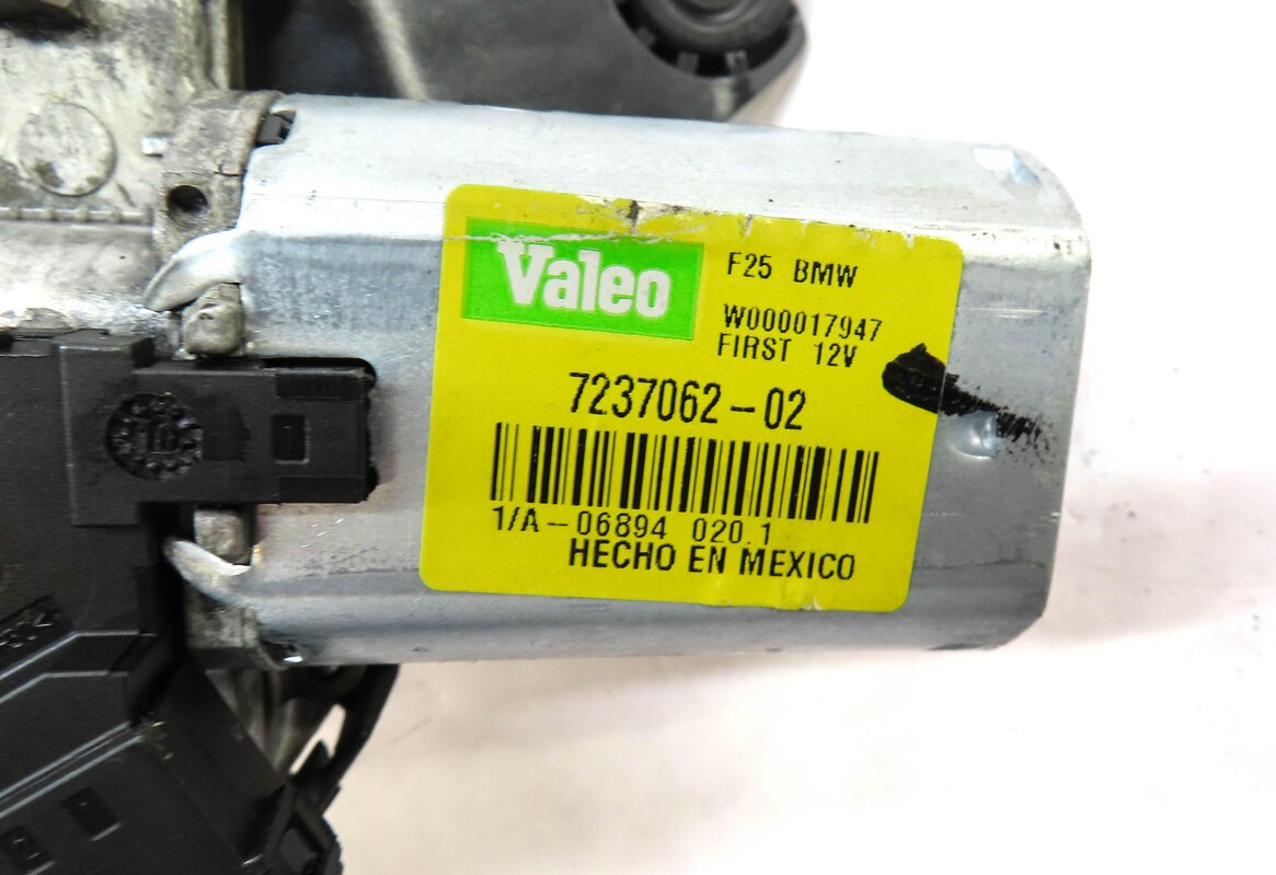 Thumbnail 4: 2011-2017 BMW X3 (F25) TRUNK REAR WIPER MOTOR