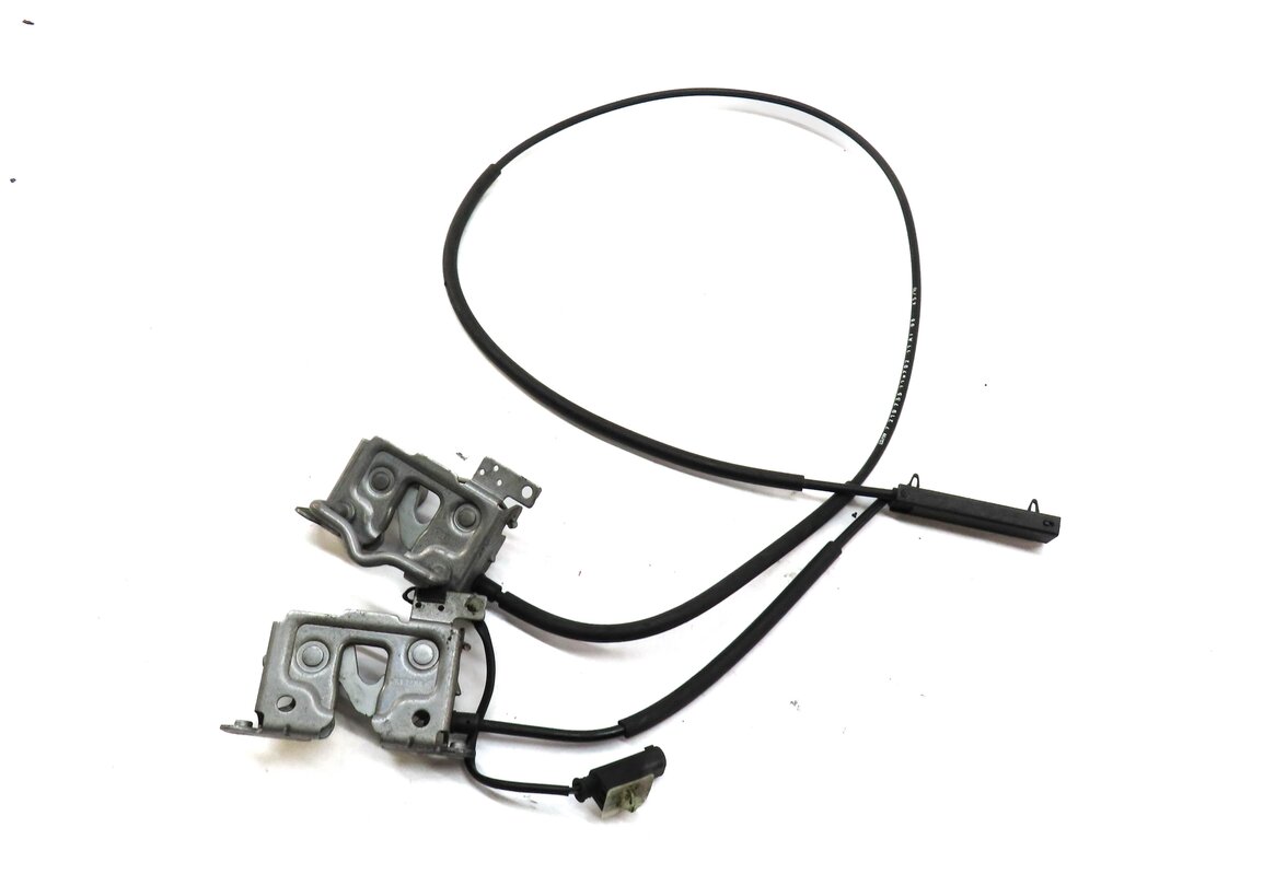 2011 BMW X3 (F25) LEFT & RIGHT HOOD LATCH SET 2 w/ CABLE 51237210731