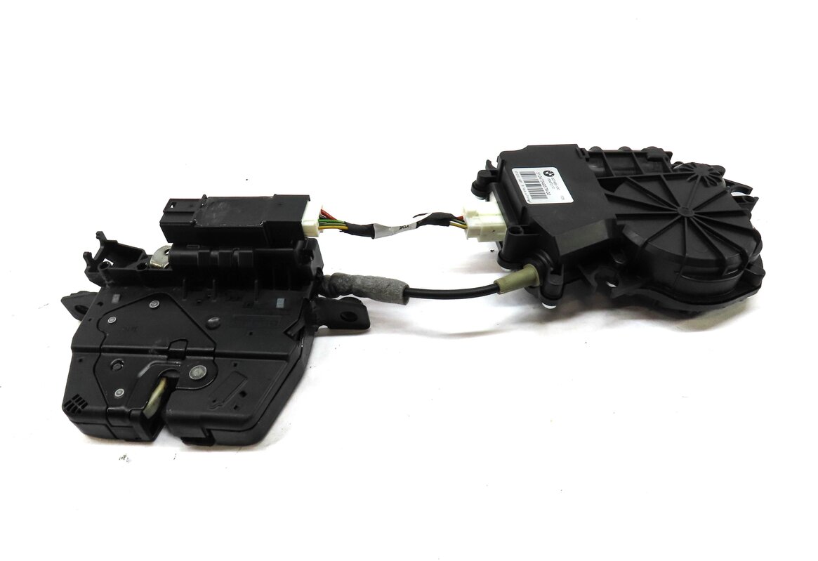 Thumbnail 2: 2011 BMW X3 (F25) REAR TRUNK HATCH LATCH w/ SOFT CLOSE ACTUATOR MOTOR