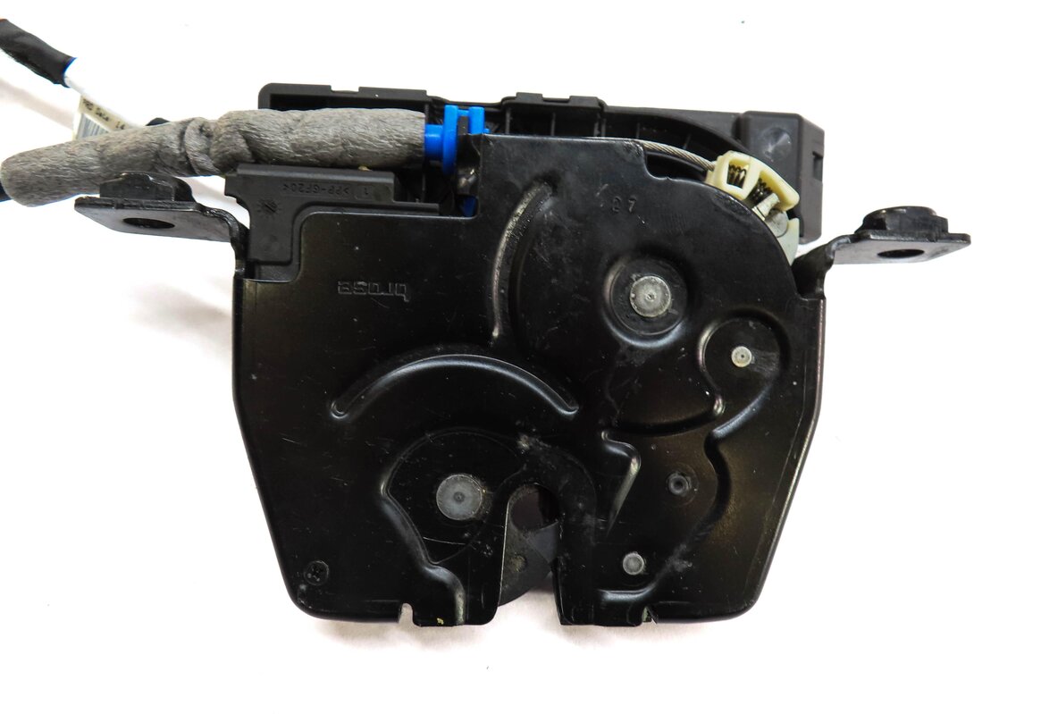 Thumbnail 4: 2011 BMW X3 (F25) REAR TRUNK HATCH LATCH w/ SOFT CLOSE ACTUATOR MOTOR