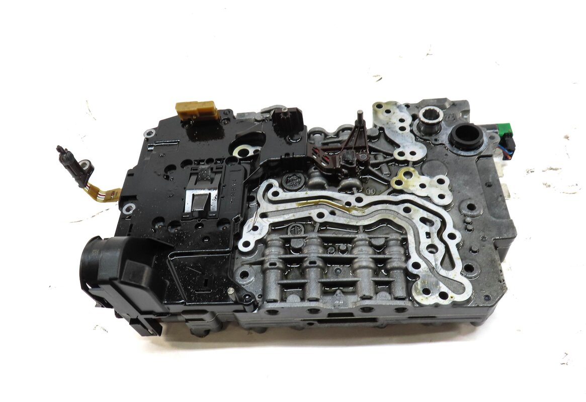 Thumbnail 2: 2011-2014 BMW X3 (F25) A/T 35iX 8HP-45 8 SPEED AUTOMATIC TRANSMISSION VALVE BODY