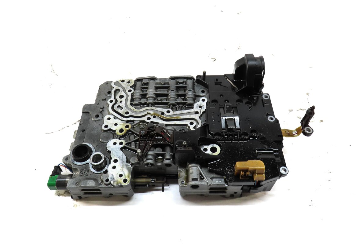 Thumbnail 3: 2011-2014 BMW X3 (F25) A/T 35iX 8HP-45 8 SPEED AUTOMATIC TRANSMISSION VALVE BODY