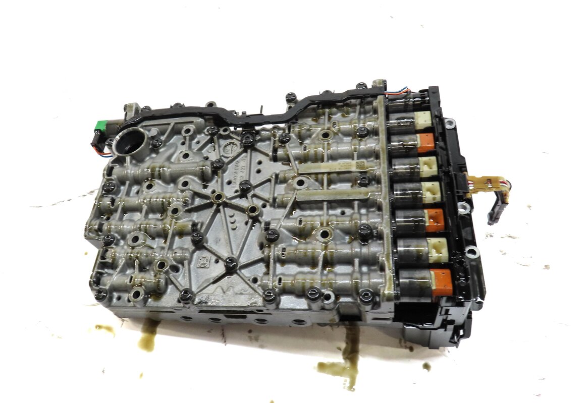 Thumbnail 4: 2011-2014 BMW X3 (F25) A/T 35iX 8HP-45 8 SPEED AUTOMATIC TRANSMISSION VALVE BODY