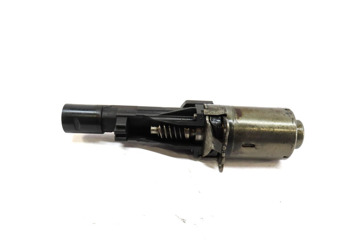 Thumbnail 2: 2011 BMW X3 (F25) 3.0L TURBO (N55) ENGINE ECCENTRIC CAMSHAFT ACTUATOR 7603979