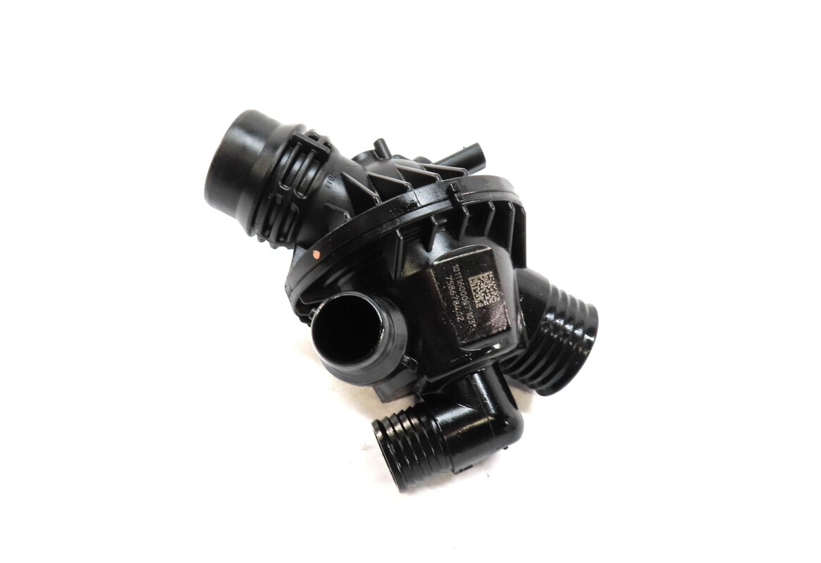 2011 BMW X3 (F25) 3.0L TURBO (N55) ENGINE THERMOSTAT HOUSING 11537586784