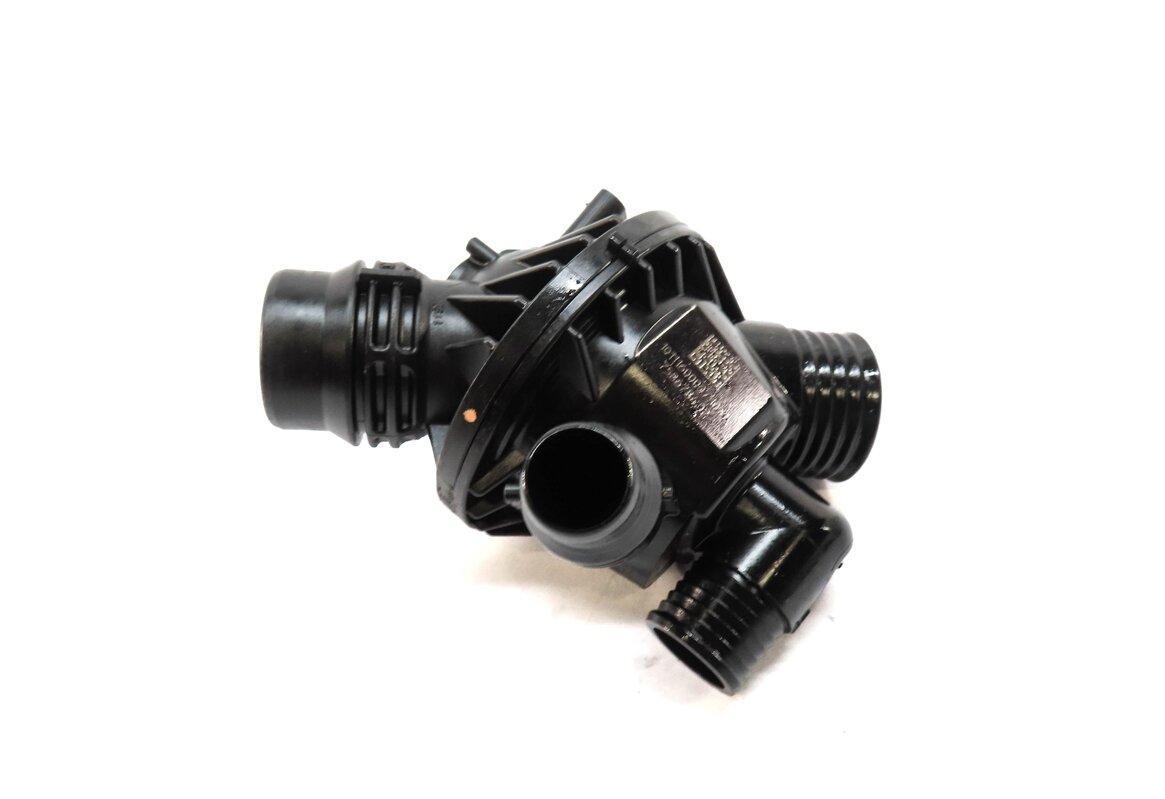 Thumbnail 2: 2011 BMW X3 (F25) 3.0L TURBO (N55) ENGINE THERMOSTAT HOUSING 11537586784