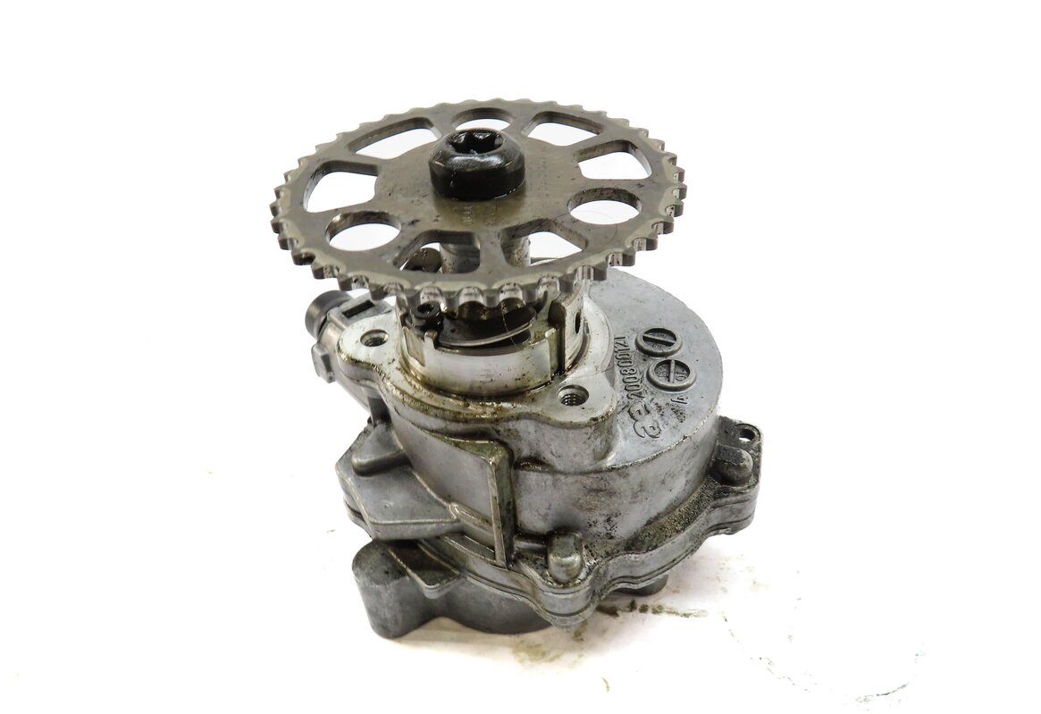 Thumbnail 3: 10-12 BMW 135i 335i 535i 640i X3 X5 X6 (E87 E90 E70) 3.0L N55 BRAKE VACUUM PUMP