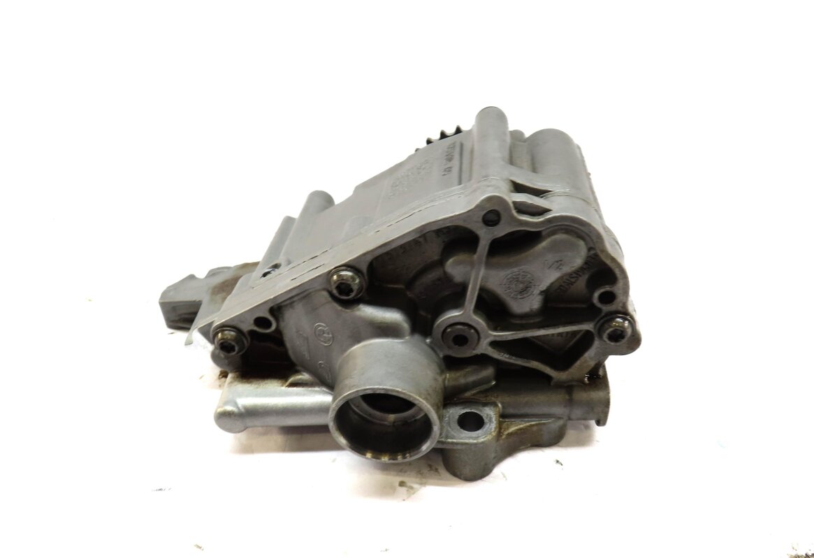 Thumbnail 3: 2011 BMW X3 (F25) 3.0L TURBO (N55) ENGINE OIL PUMP 11417573747