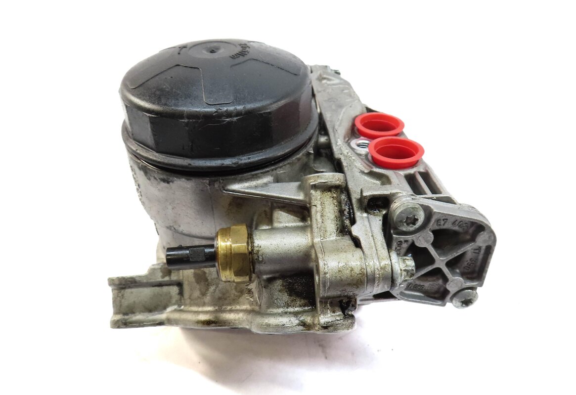 Thumbnail 4: 2011 BMW X3 (F25) 3.0L TURBO (N55) ENGINE OIL FILTER HOUSING 7573051 7548032