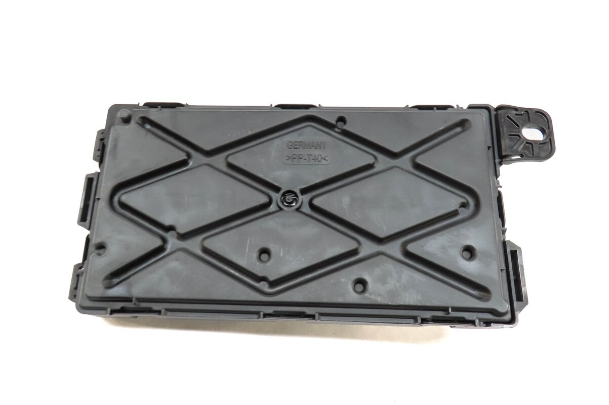 Thumbnail 3: 13-19 BMW 328i 330i 335i 428i 435i M3 M4 (F30 F31 F32) REAR BODY CONTROL MODULE