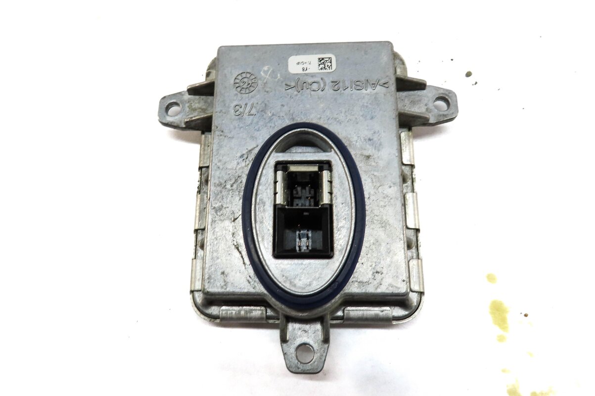 2015 BMW 428i (F32) XENON HEADLIGHT HEAD LIGHT LAMP BALLAST CONTROL MODULE