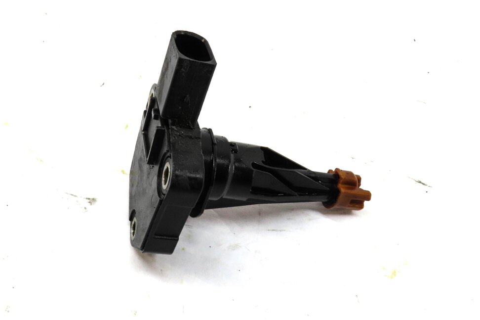 Thumbnail 2: 2015 BMW 428i (F32) 2.0L TURBO N26 OIL LEVEL SENSOR 8608779