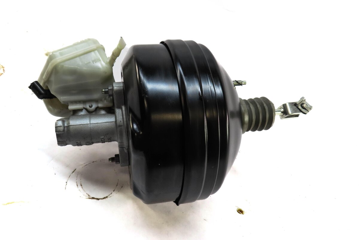 Thumbnail 4: 13-20 BMW 2 3 4 SERIES (F22 F30 F32 F34) POWER BRAKE BOOSTER w/ MASTER CYLINDER