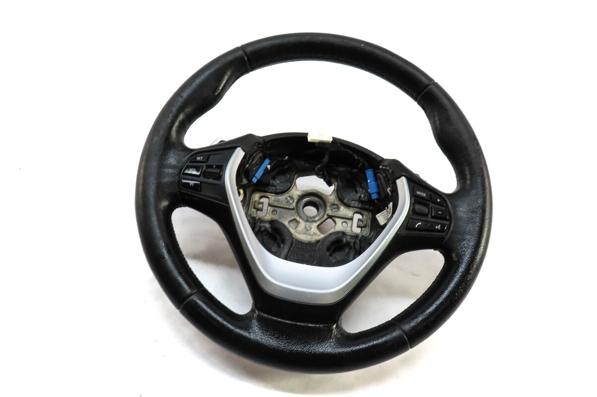 12-18 BMW 2 3 4 SERIES (F22 F30 F32) SPORT STEERING WHEEL w/ SHIFTER PADDLES