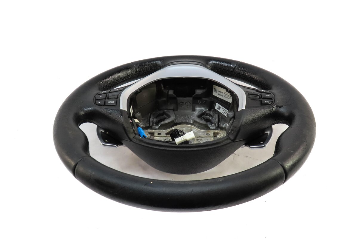 Thumbnail 3: 12-18 BMW 2 3 4 SERIES (F22 F30 F32) SPORT STEERING WHEEL w/ SHIFTER PADDLES