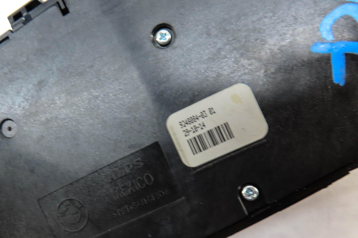 Thumbnail 5: 2015 BMW 428i (F32) FRONT RIGHT PASSENGER SEAT ADJUST SWITCH (BLACK) 9248084