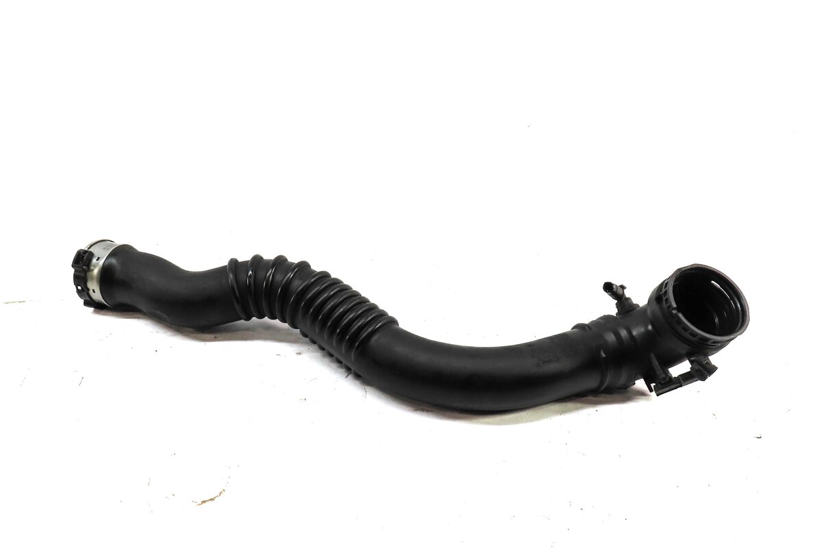 Thumbnail 2: 2015 BMW 428i (F32) 2.0L TURBO N26 ENGINE AIR INTERCOOLER INDUCTION CHARGE PIPE