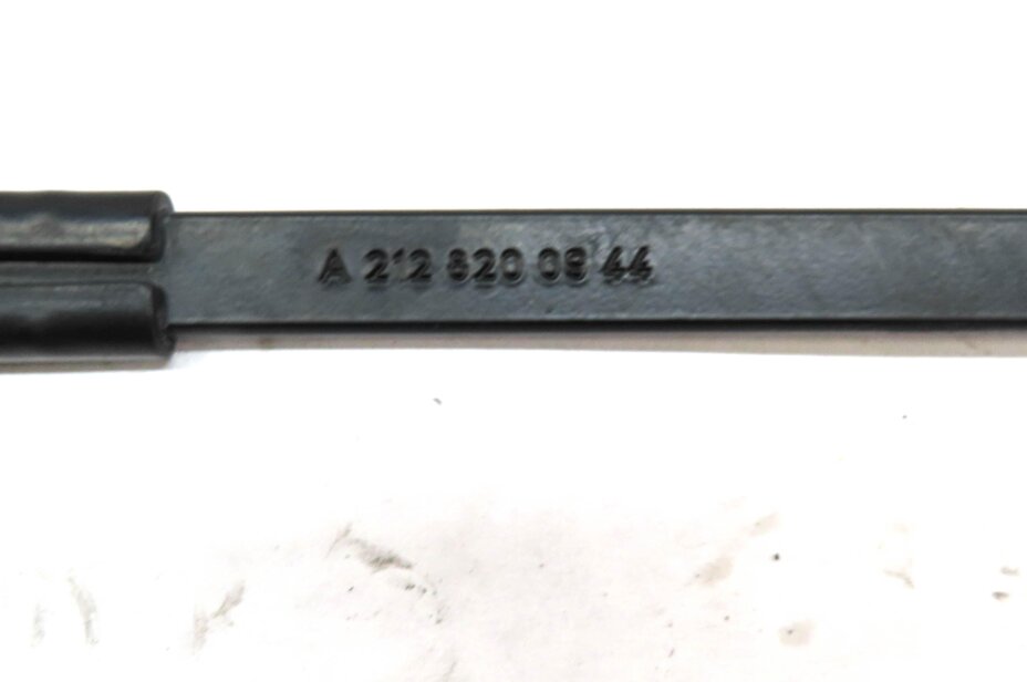 Thumbnail 5: 11-15 MERCEDES E250 E350 E400 E550 E63 (W212) FRONT WINDSHIELD WIPER ARM SET-2